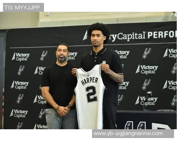 名记称迪伦哈珀适应能力如邓肯但风格各异展现独特魅力 名记称迪伦哈珀适应能力如邓肯但风格各异展现独特魅力