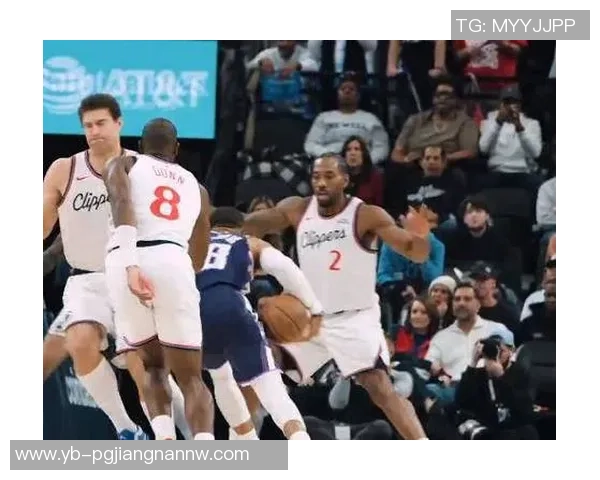 快船半场落后绿军8分小卡表现平平科林斯和怀特联手发力助球队争胜