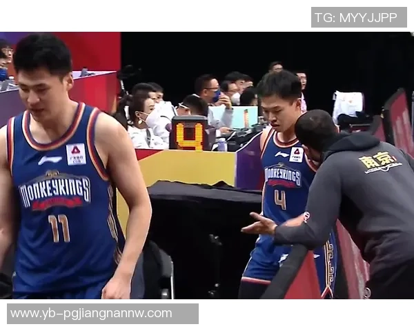 韩乔生评论开拓者末节领先30分杨瀚森迟至最后时刻才登场